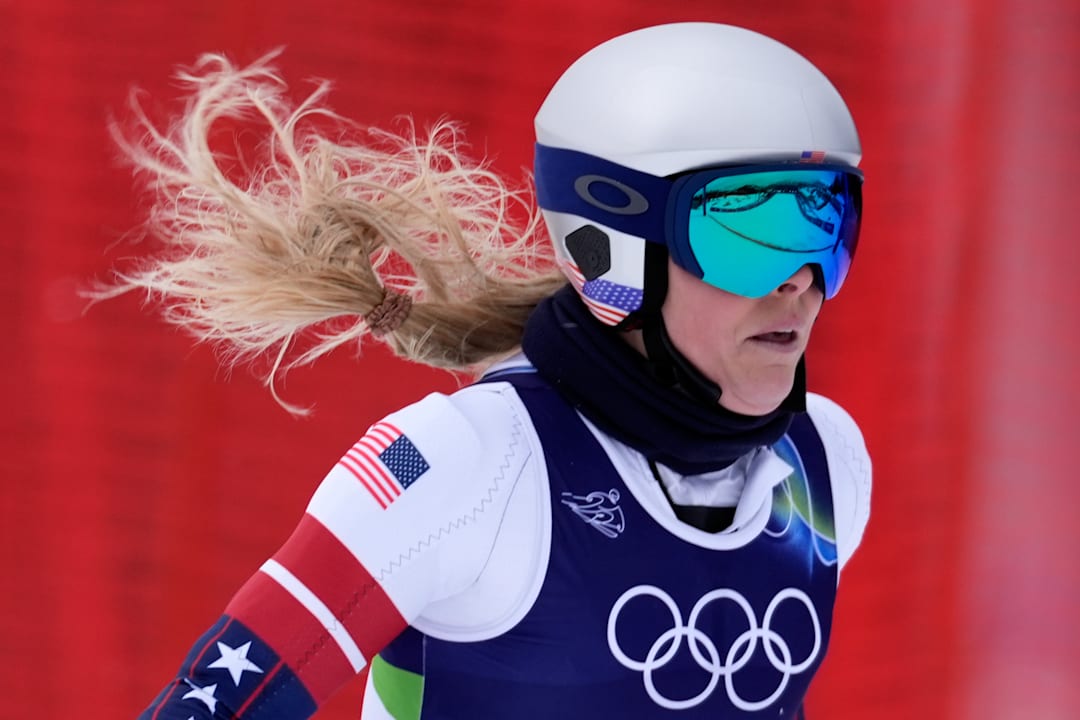 Lindsey Vonn med stygt fall i OL-utforen 
