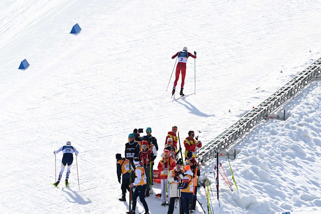 Klæbo tok sitt sjette OL-gull i høydramatisk renn: – Så suveren 