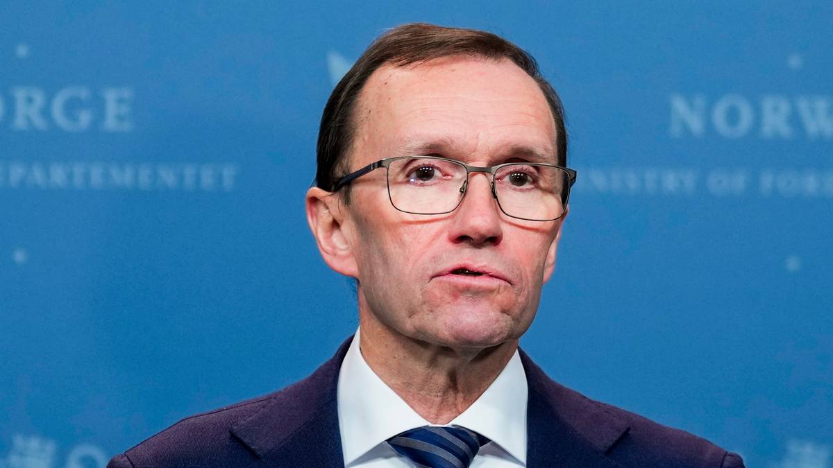 Utenriksministerens sønn ble UD-praktikant: – Jeg har gjort en feil
