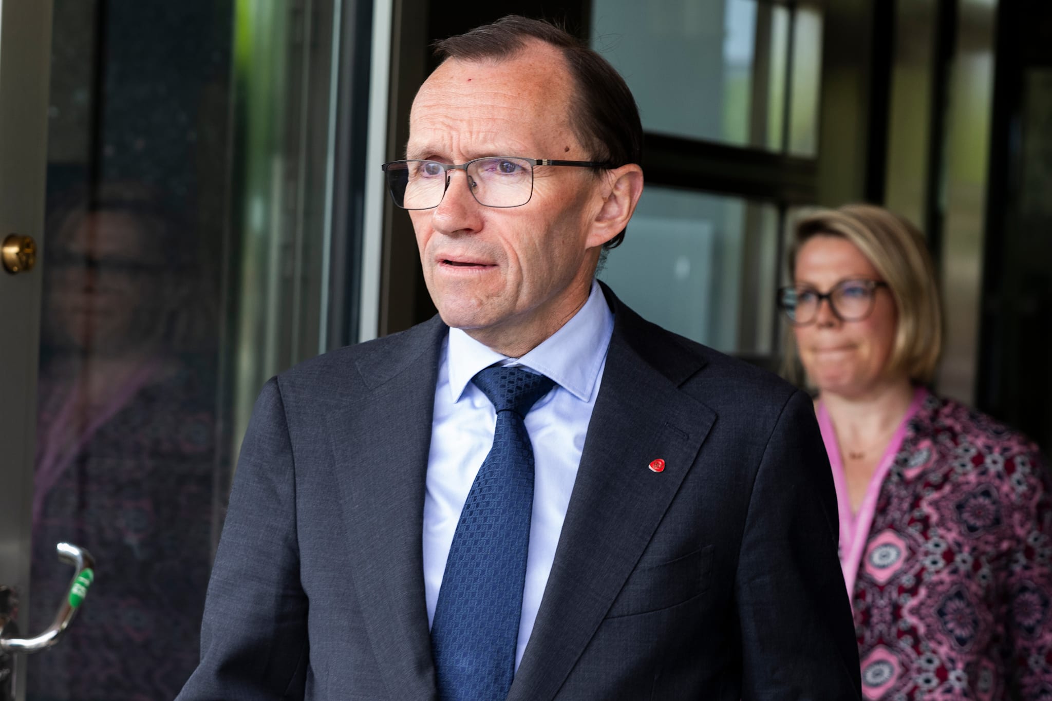 Eide beklager feil om habilitet. – Alvorlig, sier Støre.