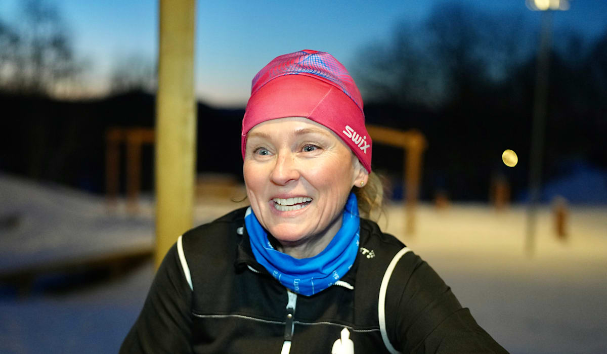Inger Margrethe Svegaarden har begynt å trene på en ny måte. Kan redusere stress og gi bedre søvn, mener professor.