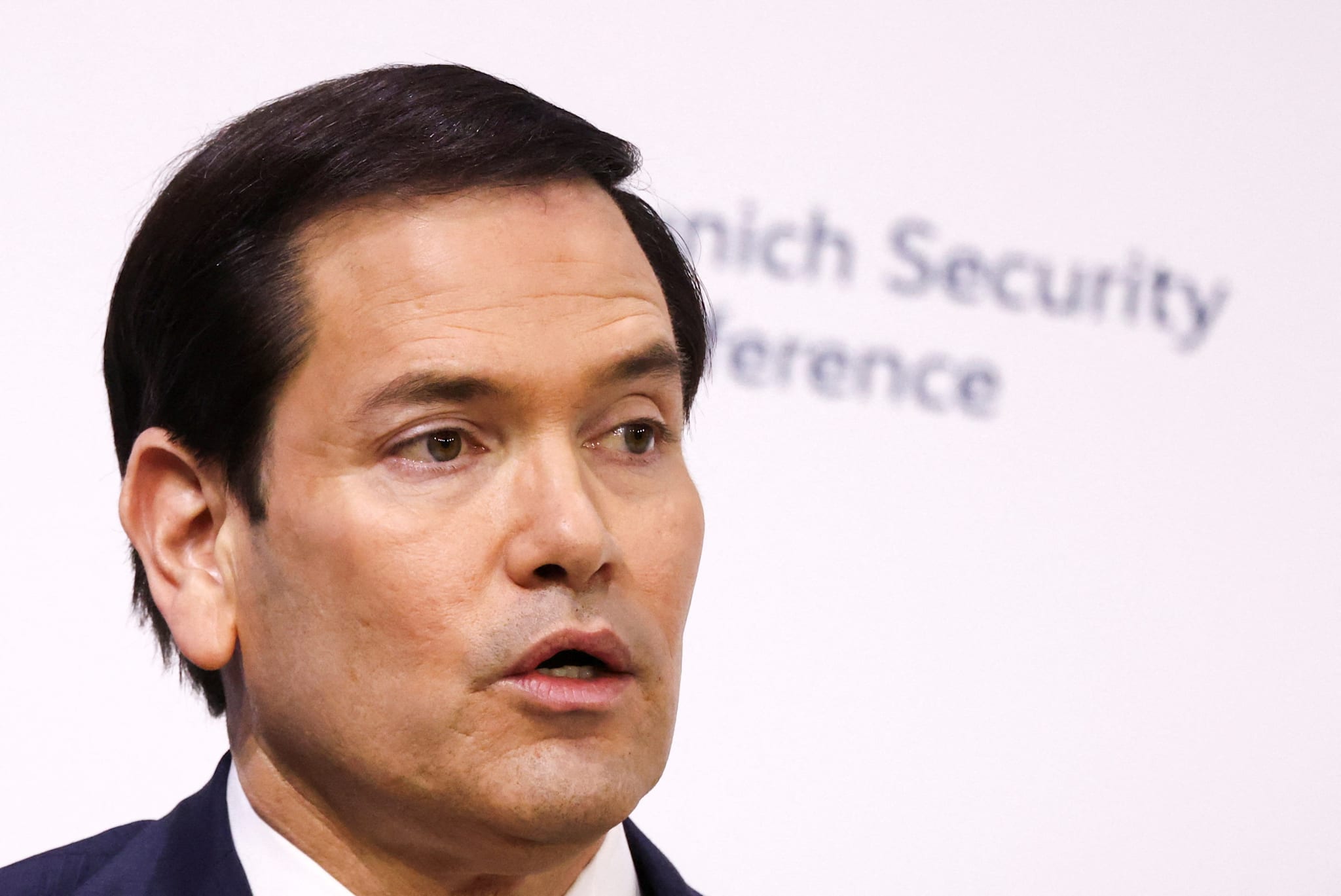 I fjor sjokkerte J.D. Vance alle. Marco Rubio fikk stående applaus for sin hyllest til Europa.