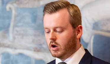 Ber om strengere krav til vinterkjøring