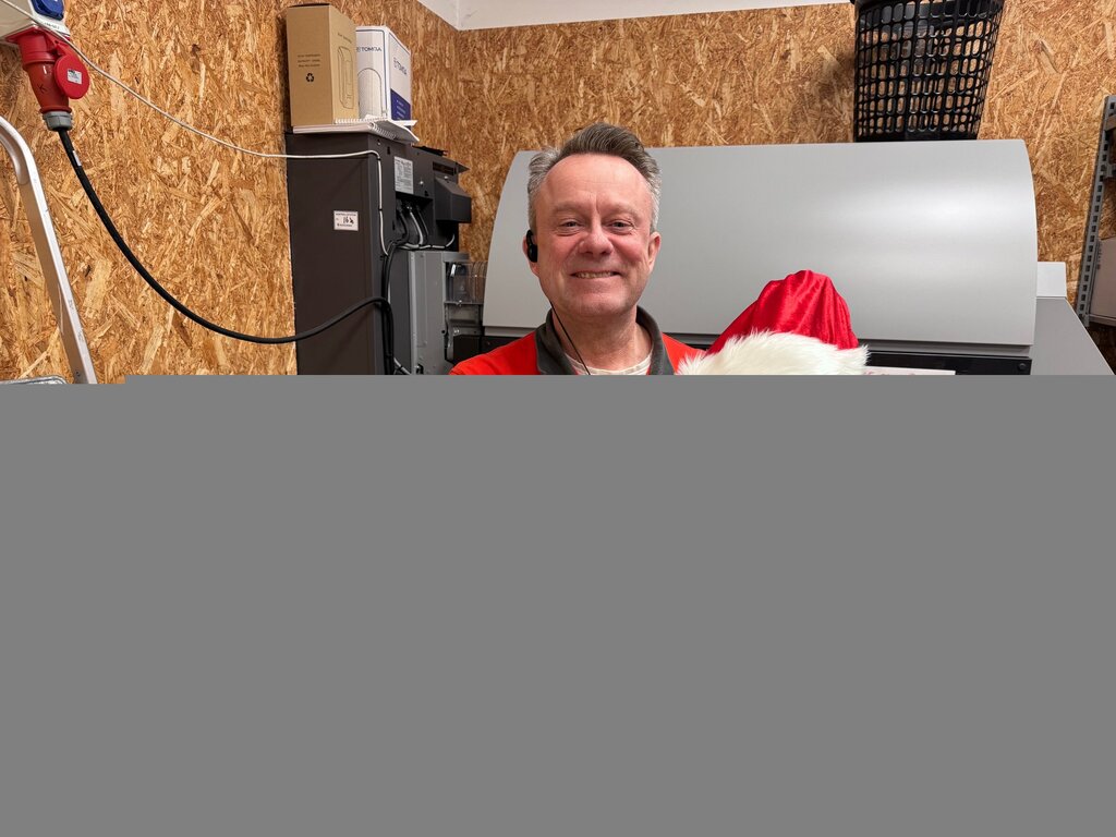 Det var ingen av sølvguttene, men Extras egen «gullgutt» som gjemte seg bak maska i dag