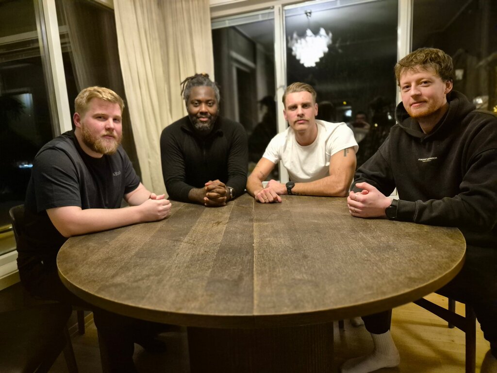 Fant løsning på parkeringskaos: – Vi er lokale gutter og ønsker å ha et trivelig forhold til alle