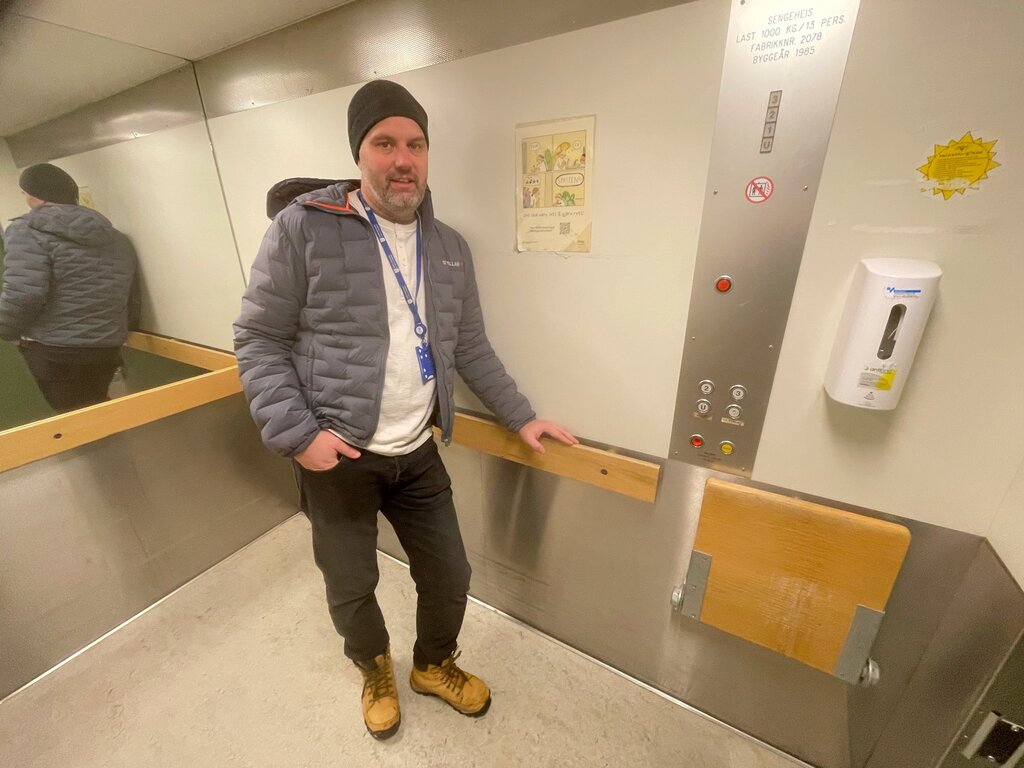 Frykter for kollaps på sykehjemmet: Kan bli uten heis i flere måneder