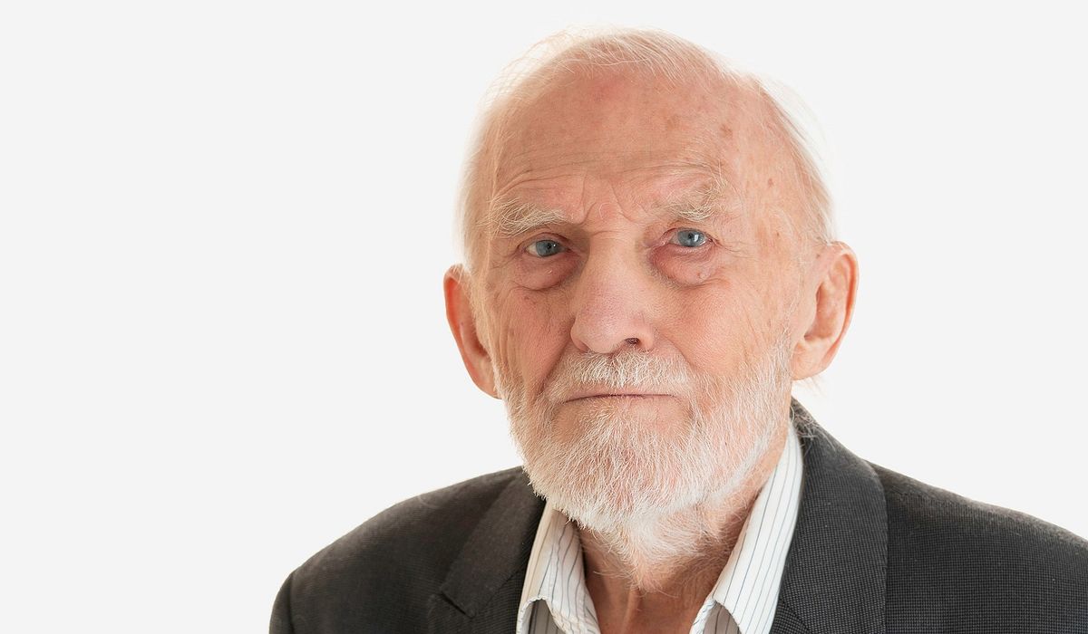 «Arne var sindig og rolig, han lot seg ikke enkelt bringe ut av fatning, ikke var han høyrøstet og ikke brukte han store ord»