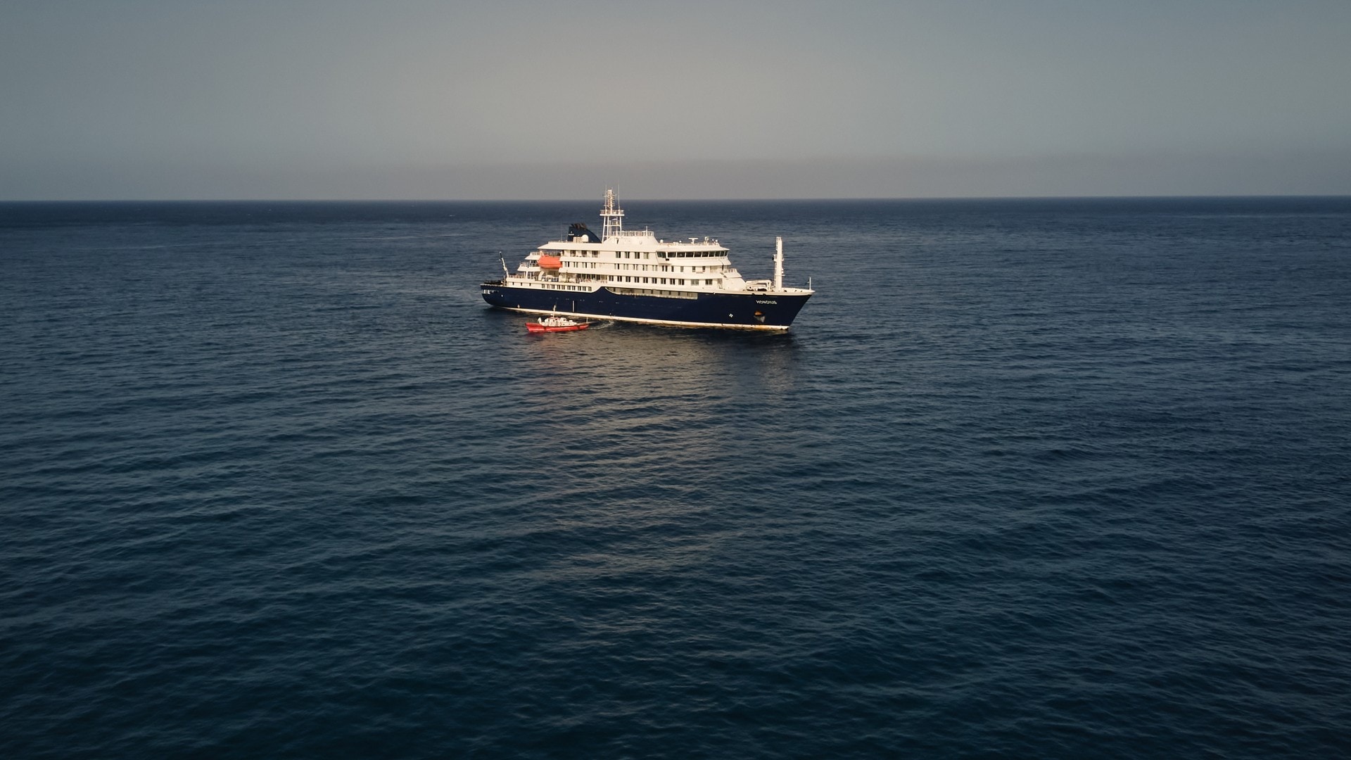 Kanariøyene avviser at virusrammet cruiseskip får legge til kai