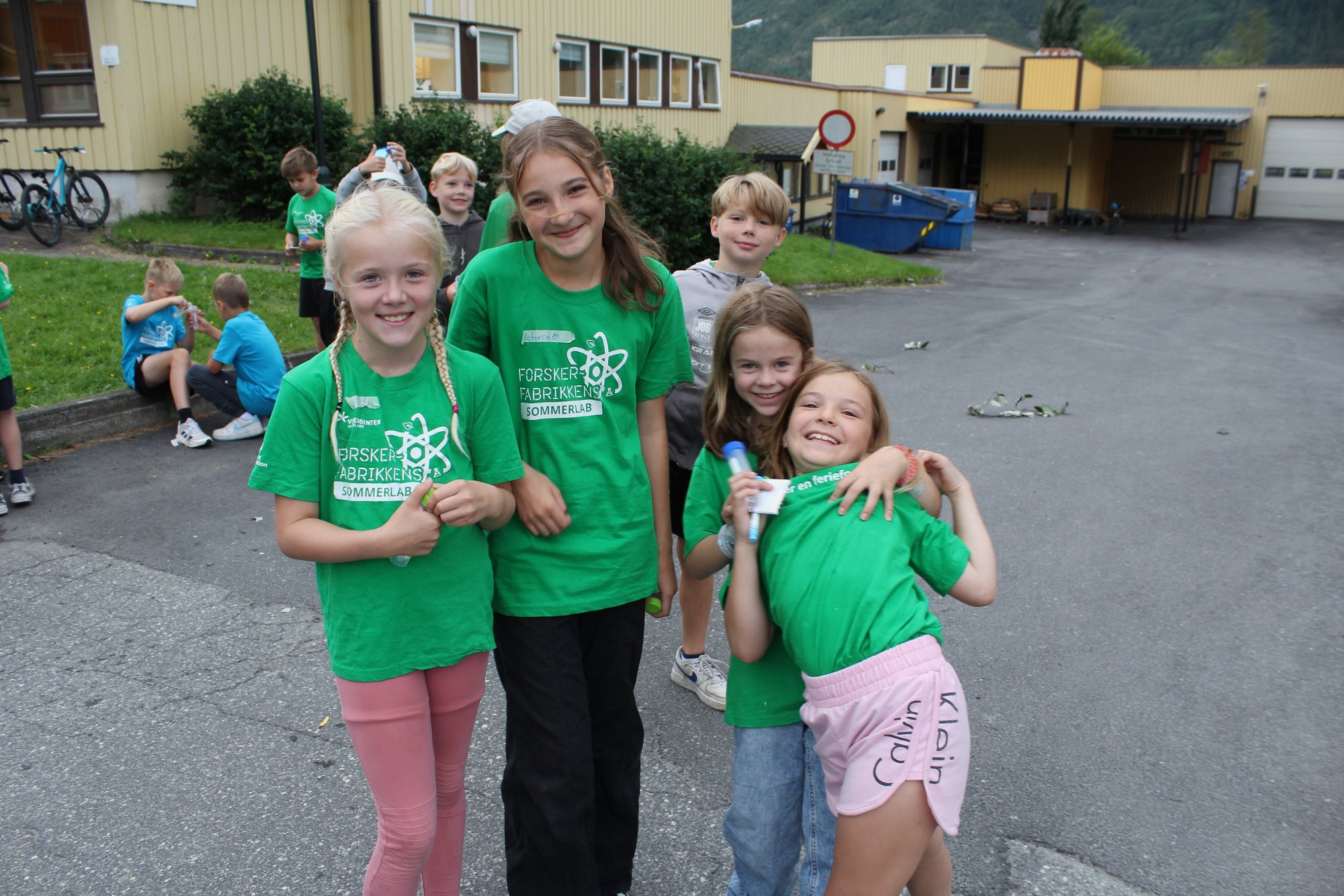 Nye år med sommerskole: – Gir barn i lokalsamfunnet mulighet til å utvikle kunnskap tidlig