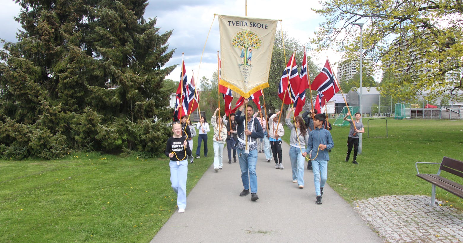 Se hva som skjer på din skole i Groruddalen på 17. mai