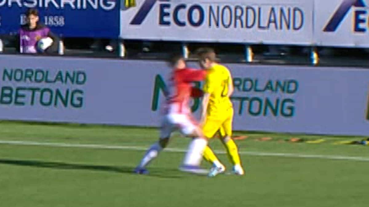 Reagerer på utvisning etter albue i halsen: – Styggere enn jeg trodde