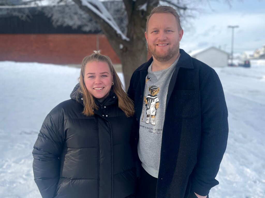 Petter (35) og Christine (35) bruker jula til å hjelpe – slik kan du bidra
