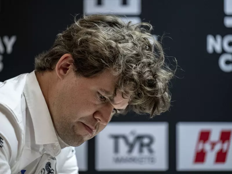 Carlsen rotet bort matchball i Sør-Afrika – må ut i nytt omspill i semifinalen