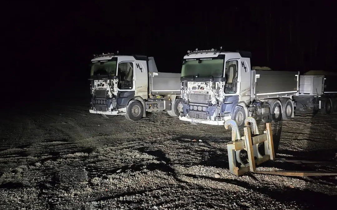 Ribbet lastebiler for kostbare deler