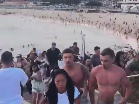 To pågrepet etter skyting ved Bondi Beach i Sydney – flere er drept