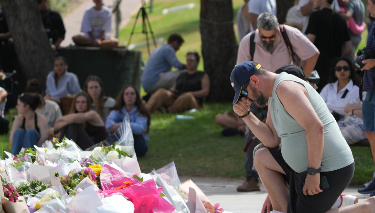 Far og sønn sto bak masseskytingen