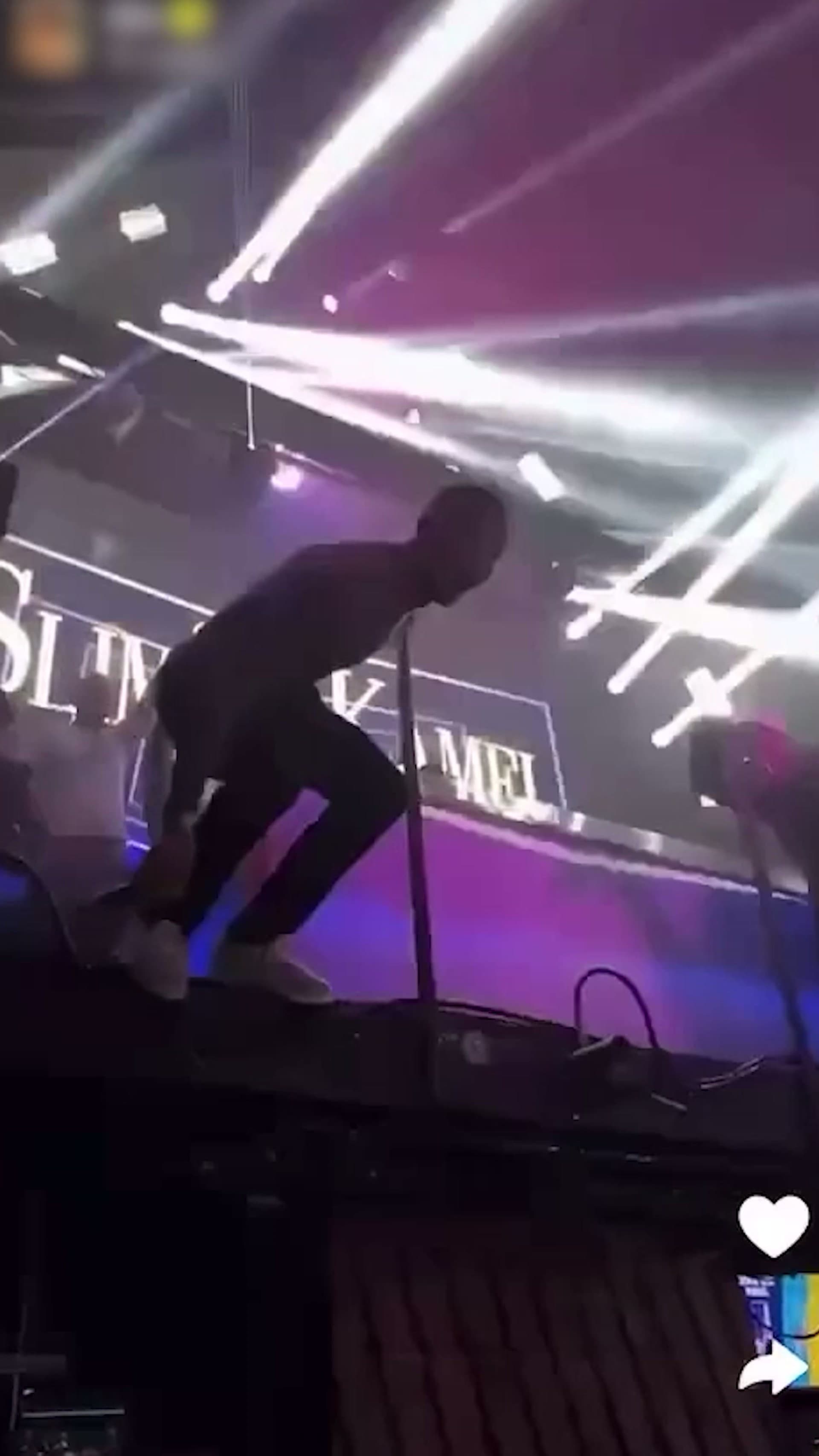 Tilskuer endte med nakkebrudd etter dette hoppet