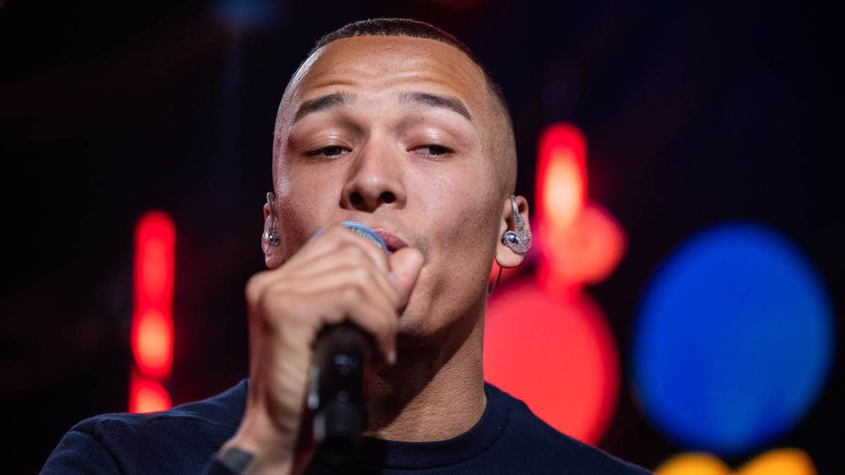 Kamelen tiltalt etter nakkebrudd: Er i Dubai – møtte ikke i retten