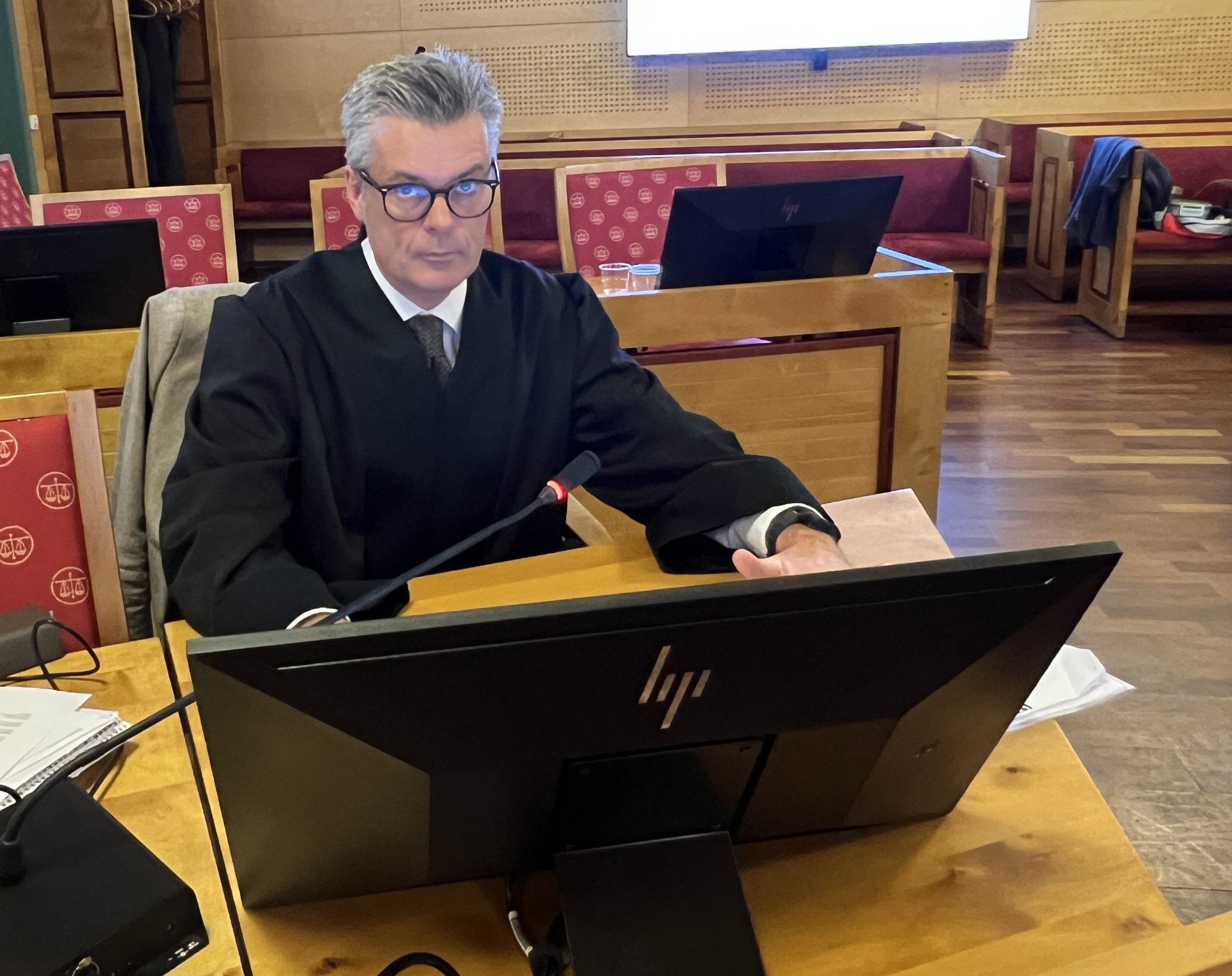 Kunde fikk ikke happy ending – slo og kastet vann på massøren