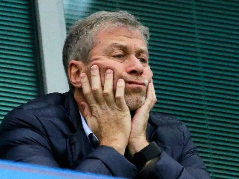 Storbritannia beordrer Abramovitsj til å overføre Chelsea-milliarder til Ukraina-ofre