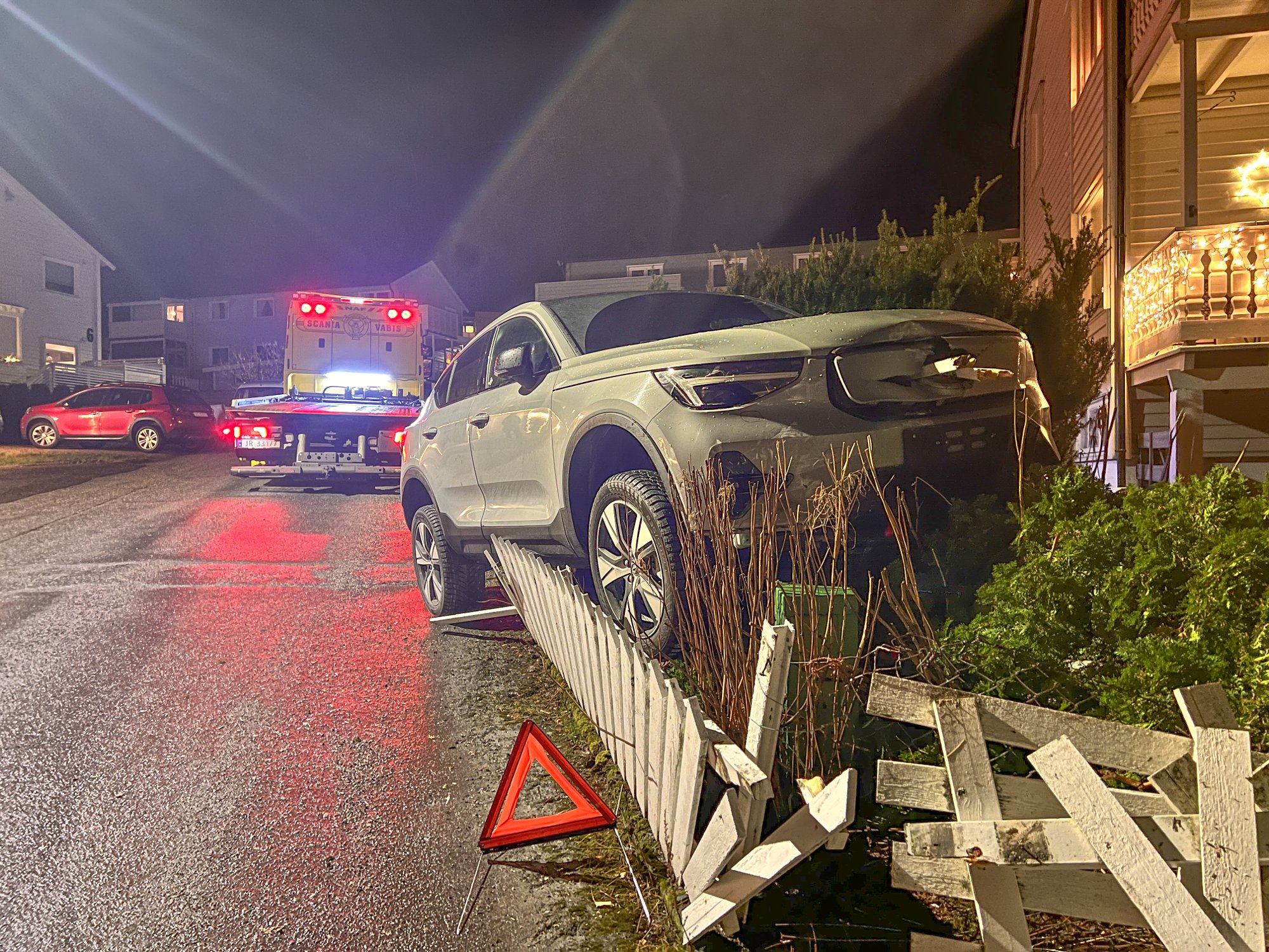 Plutseleg skaut bilen fart av seg sjølv: – Hadde ikkje sjanse å stoppa
