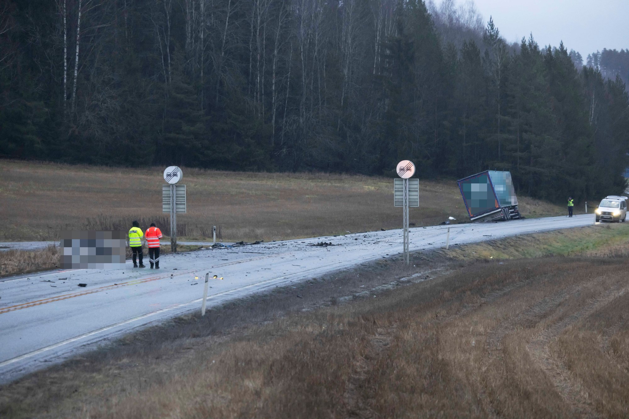 – Vi har sikret et langt skadested