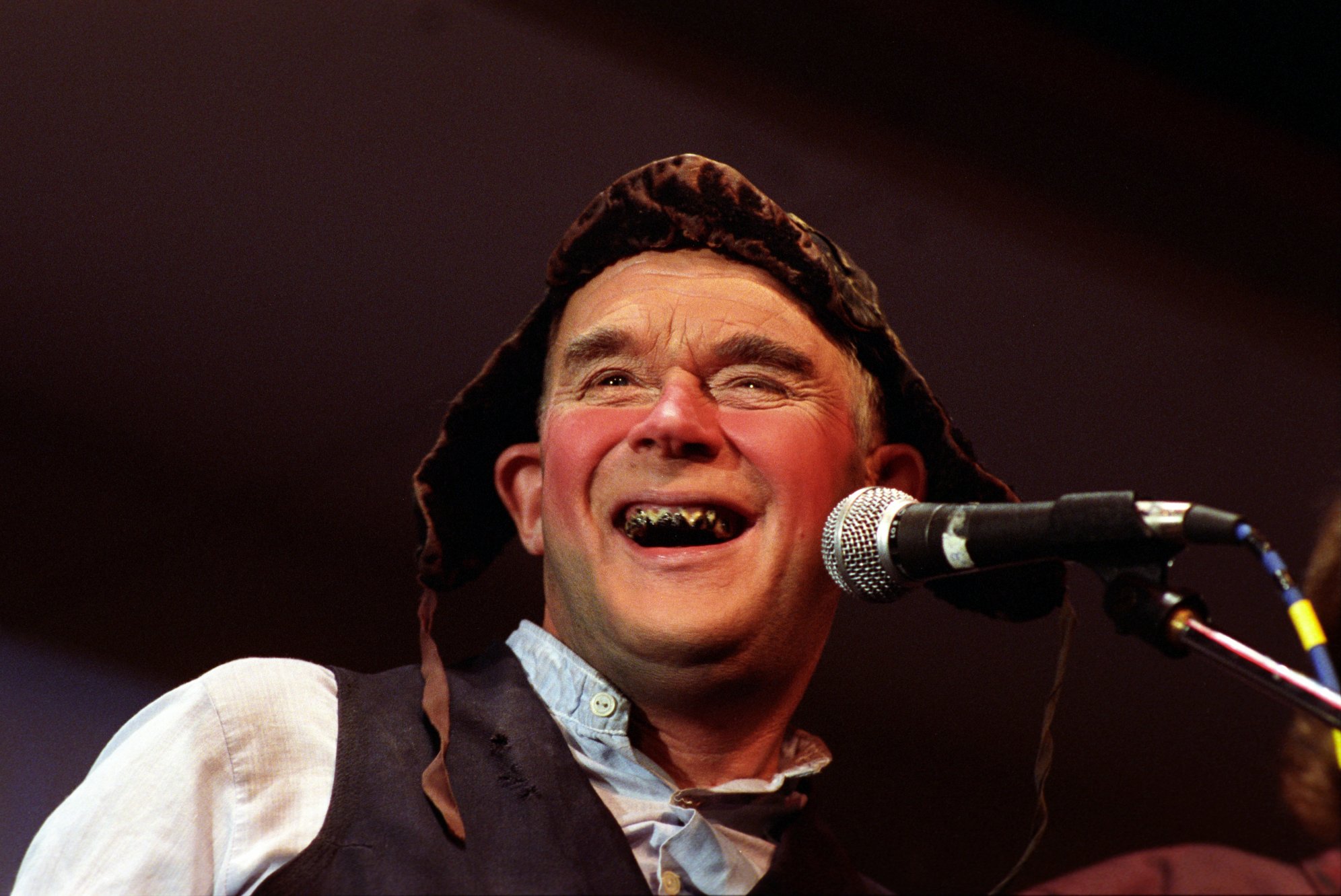 Arthur Arntzen er død