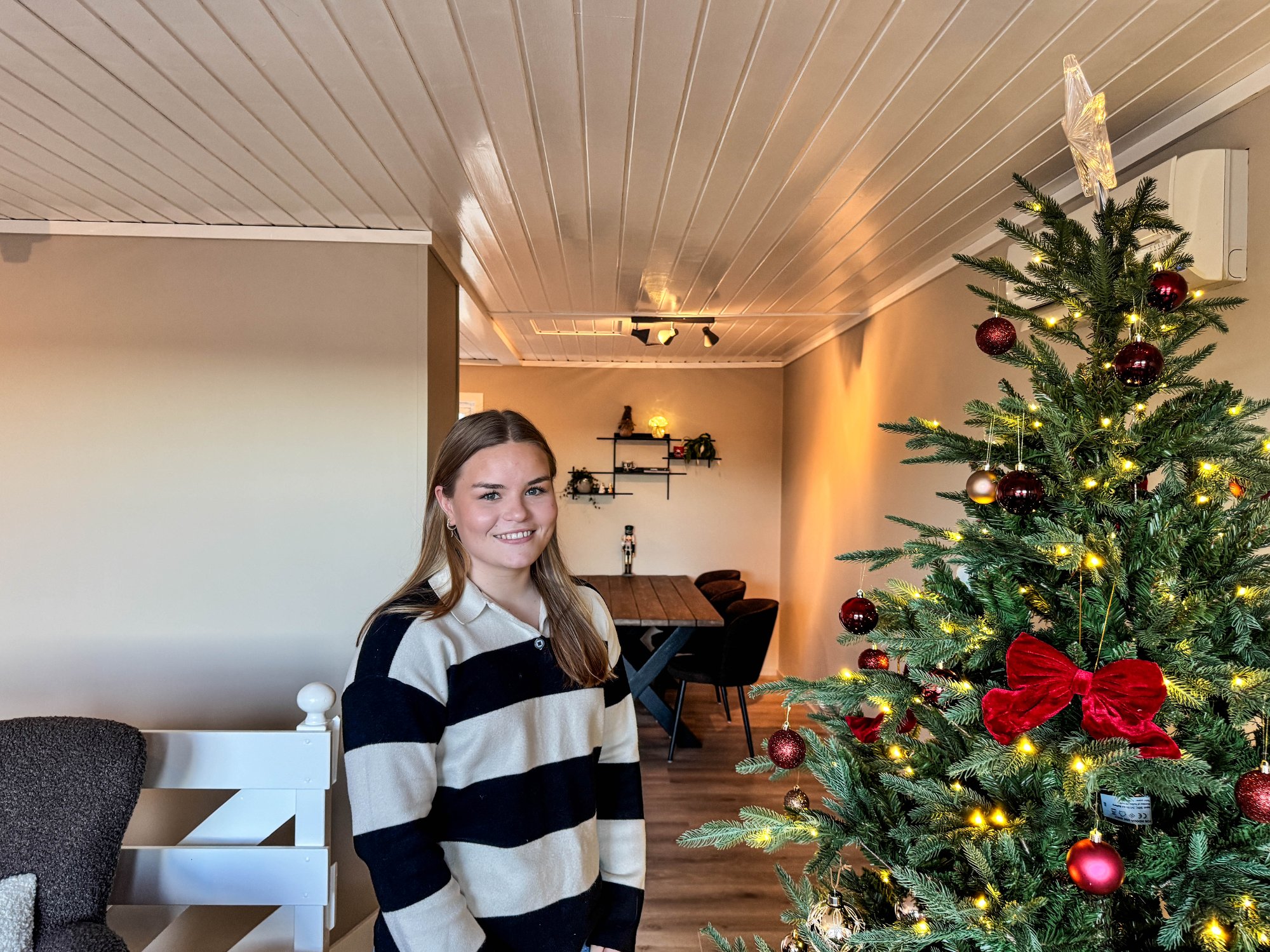 Slik kom Siri (21) seg inn på boligmarkedet med lærlinglønn: – Det var ikke før jeg bar inn møblene at jeg forsto det