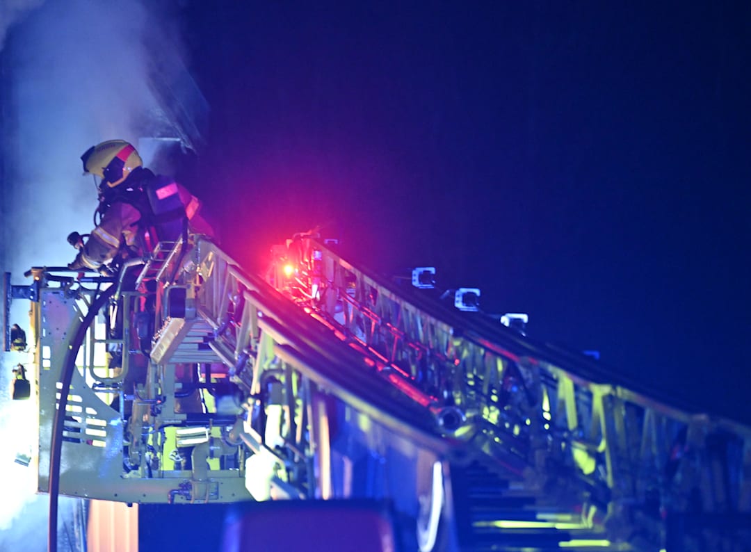 Eksplosjon i bolig: En person savnet