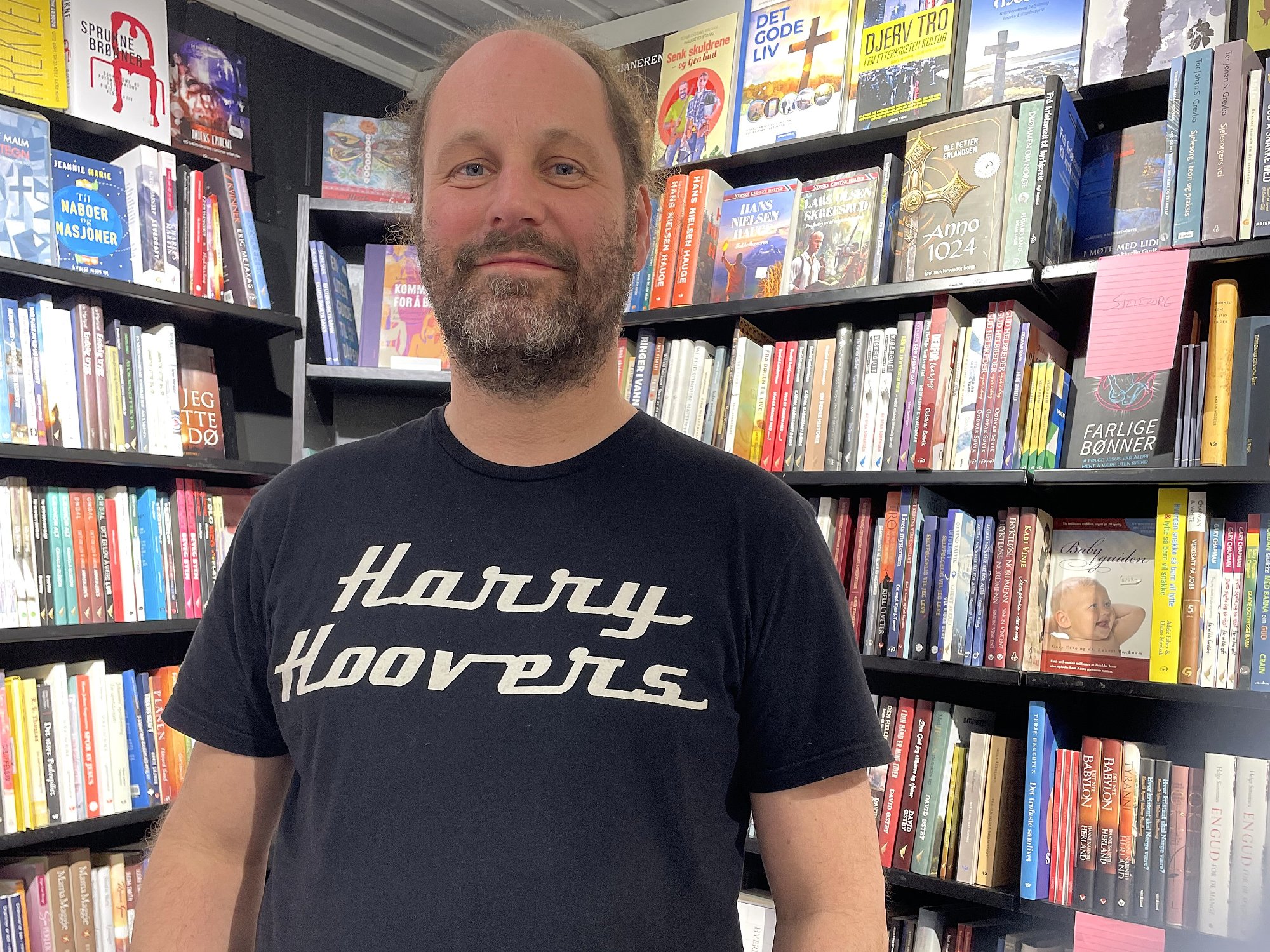 Flere unge søker til kirken: – De søker etter noe håndfast