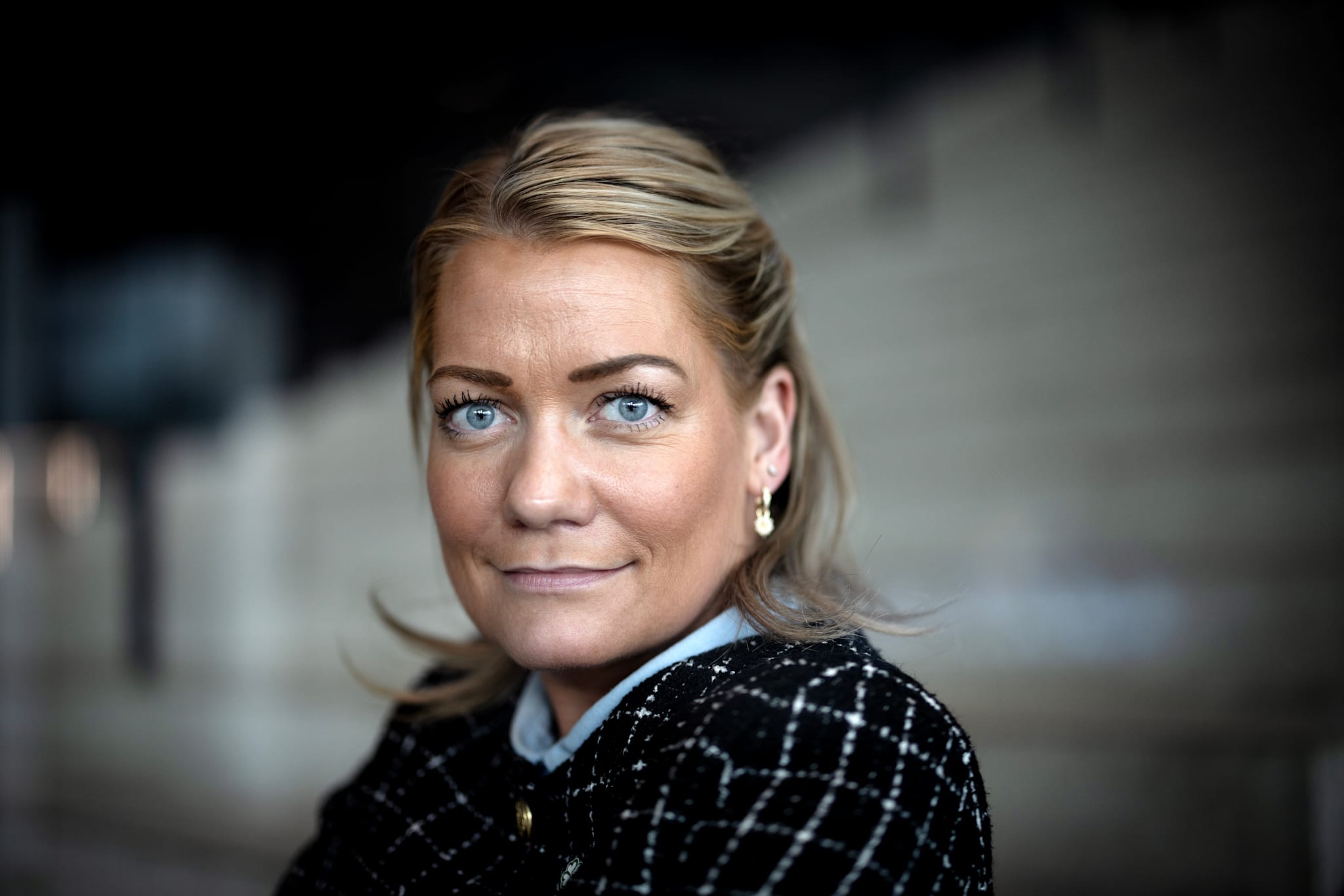 «Alkohol er blitt løsningen», skrev hun. Nå roses hun for åpenheten.