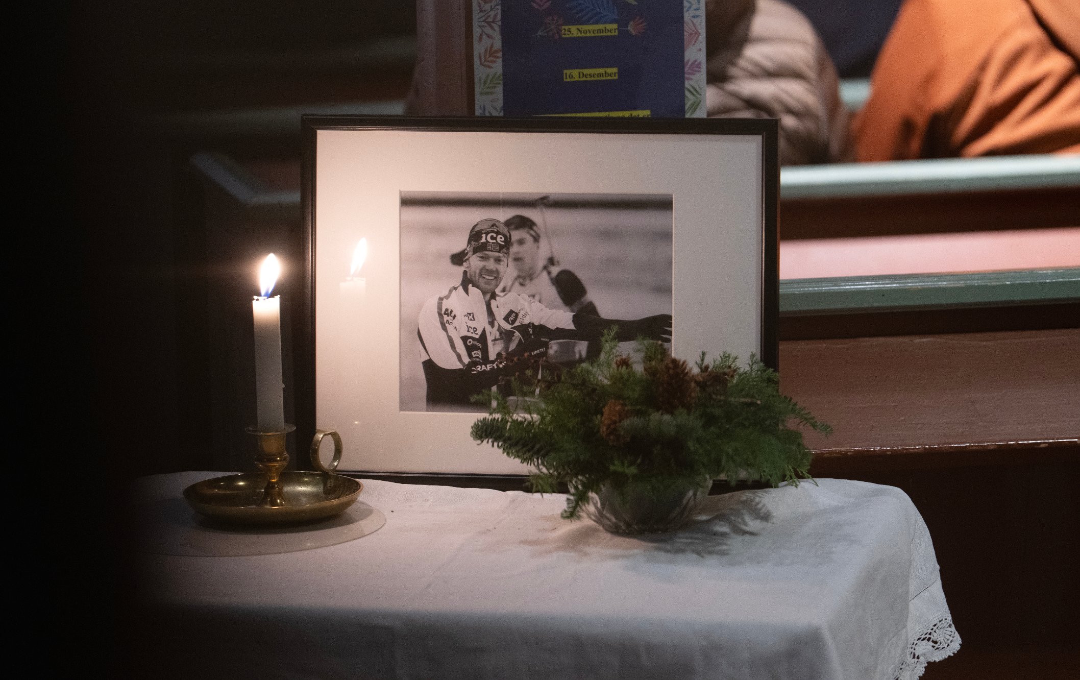 Full kirke da Sivert (27) skulle minnes: – Det er en helt ufattelig beskjed å få