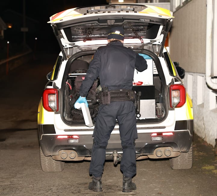 Sønn siktet for drapsforsøk på far i Arendal 