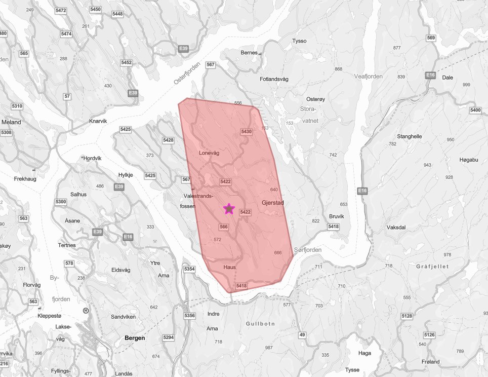 Melkebil har sklidd av veien: – Ekstremt glatte veier