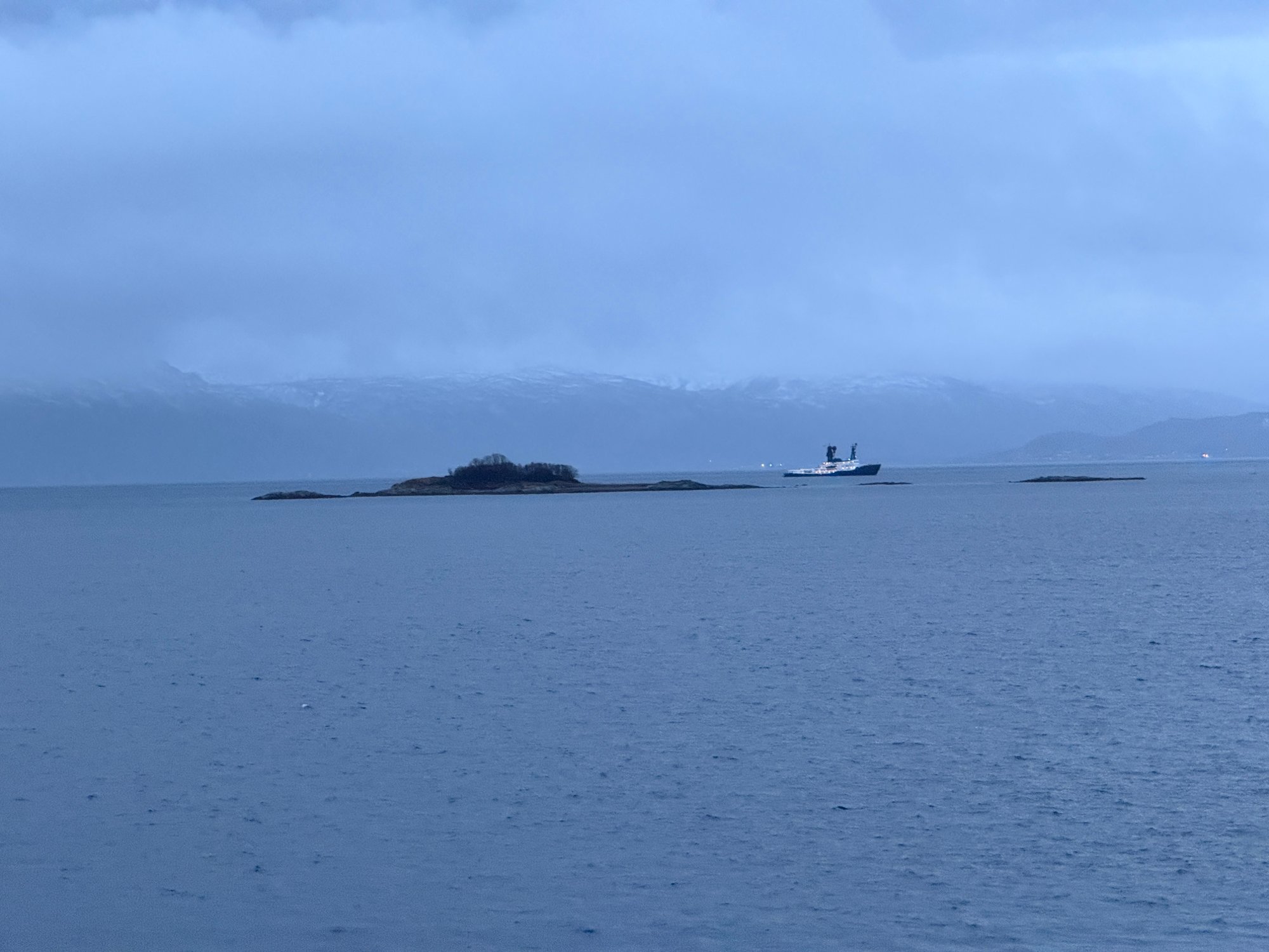 Luksusyacht i fjorden – verdt 800 millioner kroner