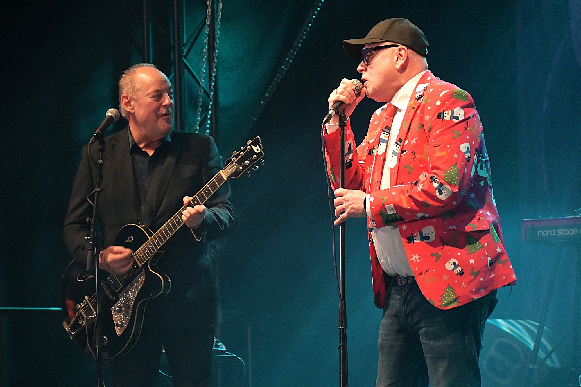 Vågan og Wentzel med ellevill julefest i fjellet