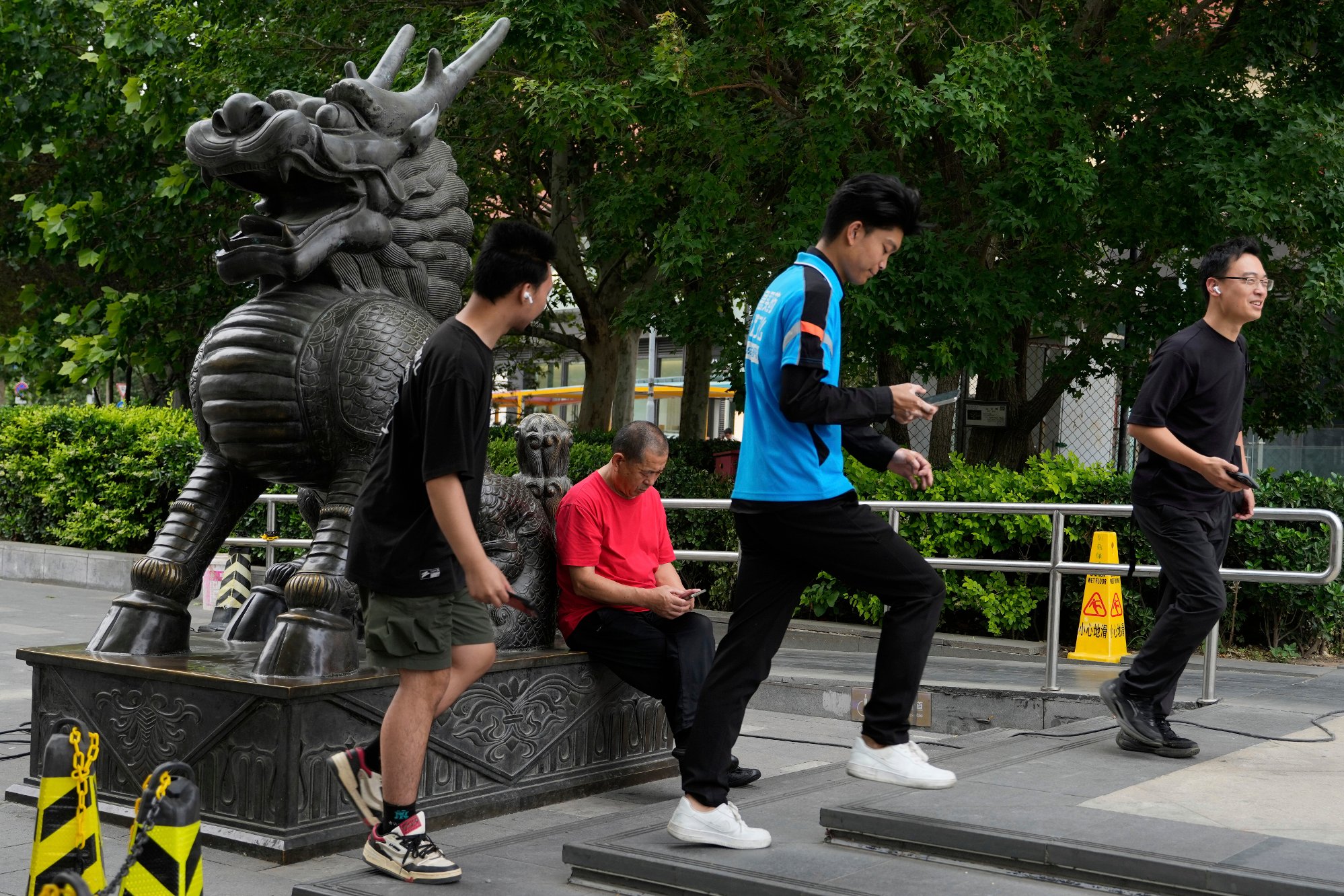 Enslige, kinesiske menn på desperat jakt etter kone