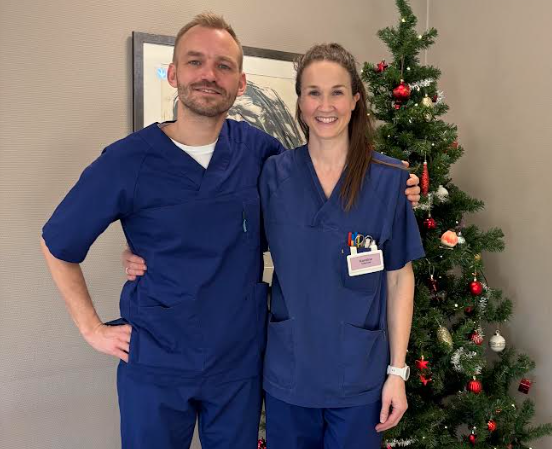 Her er ordføreren på jobb på sykehjemmet – på julaften