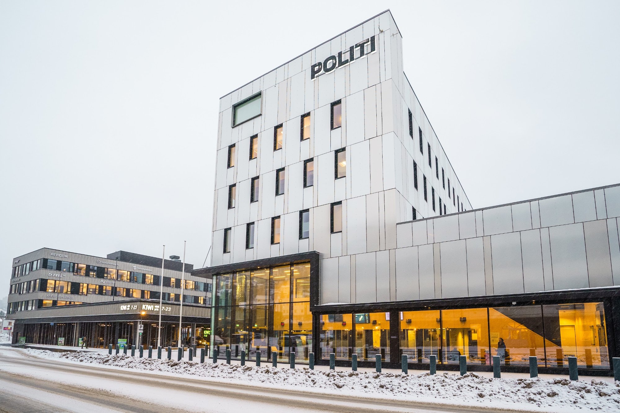 Politbetjent avfyrte skudd i garasjen - Politibetjent slipper tiltale etter vådeskudd i politigarasje.