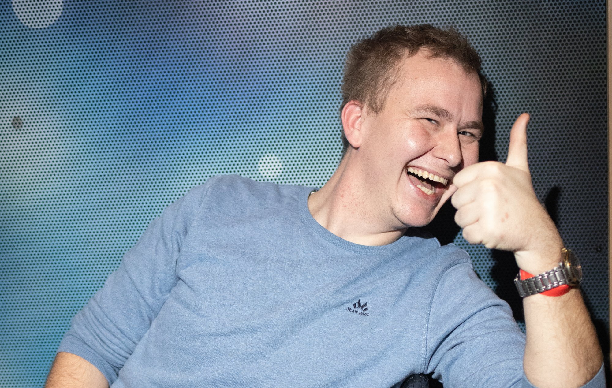 Fullt hus på romjulskonsert: Ser du noen kjentfolk? 