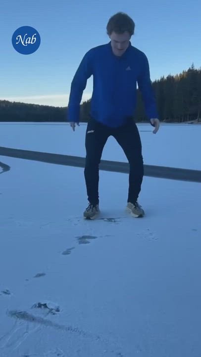 Testet isen: – Plutselig gikk han gjennom