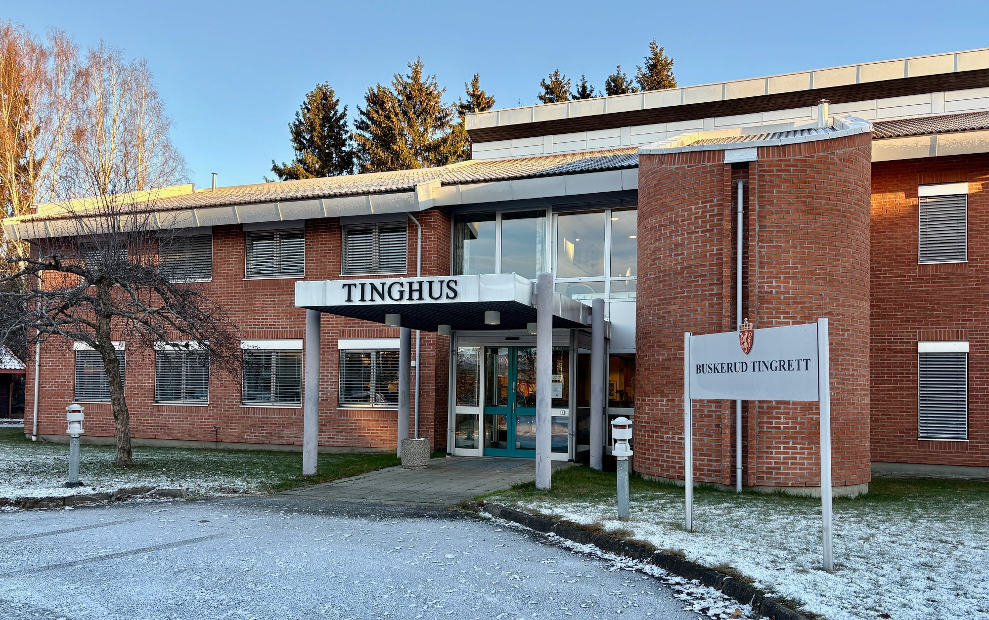 Tre personer siktet for frihetsberøvelse