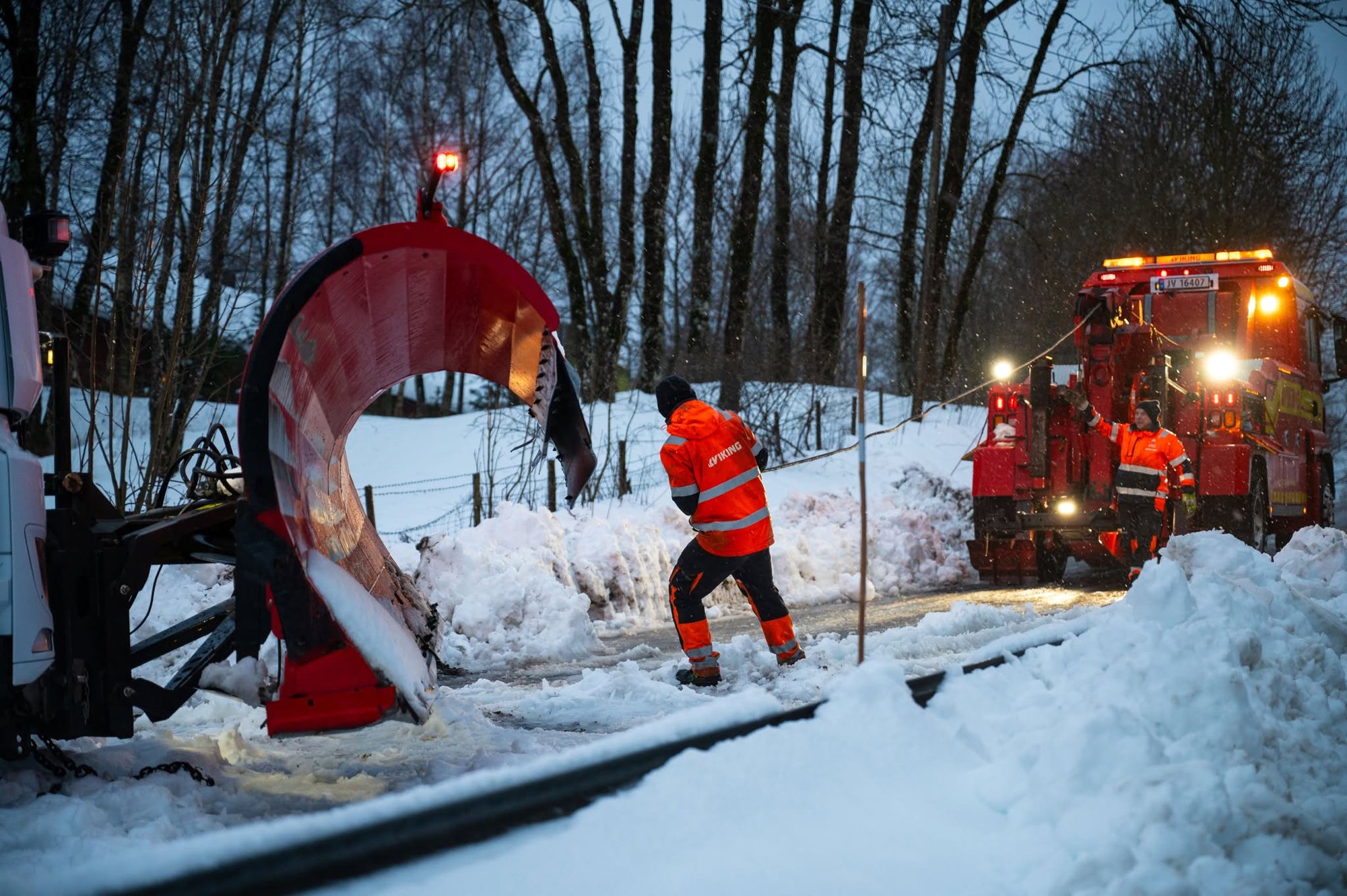 Brøytebil i grøfta, utforkjøringer og et måkemas uten like – joda, det har vært ekte vinter i 2025