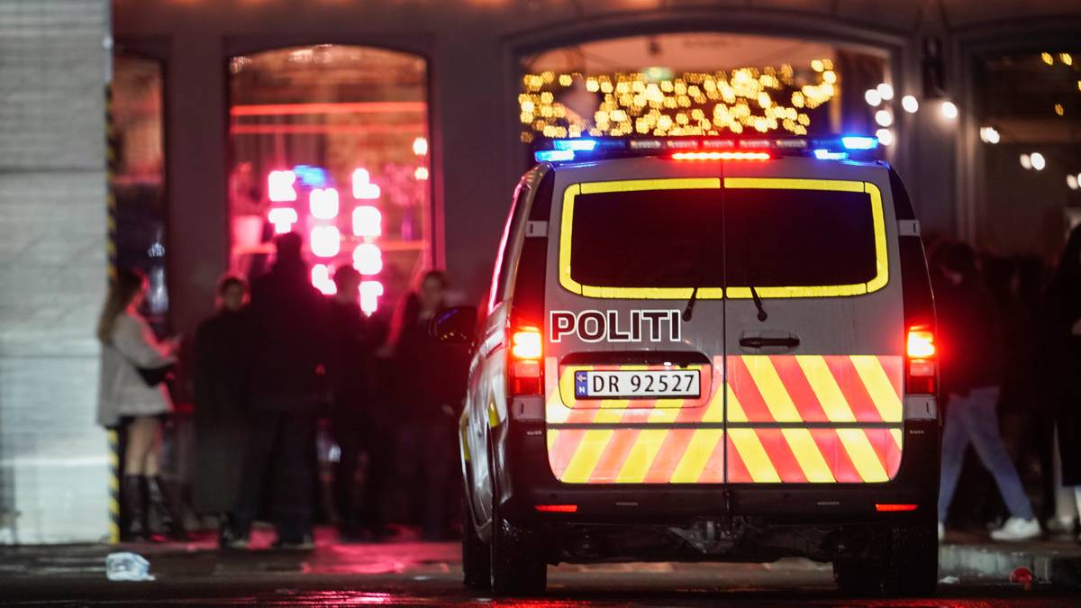 Mann knivstukket i Oslo sentrum – to personer pågrepet