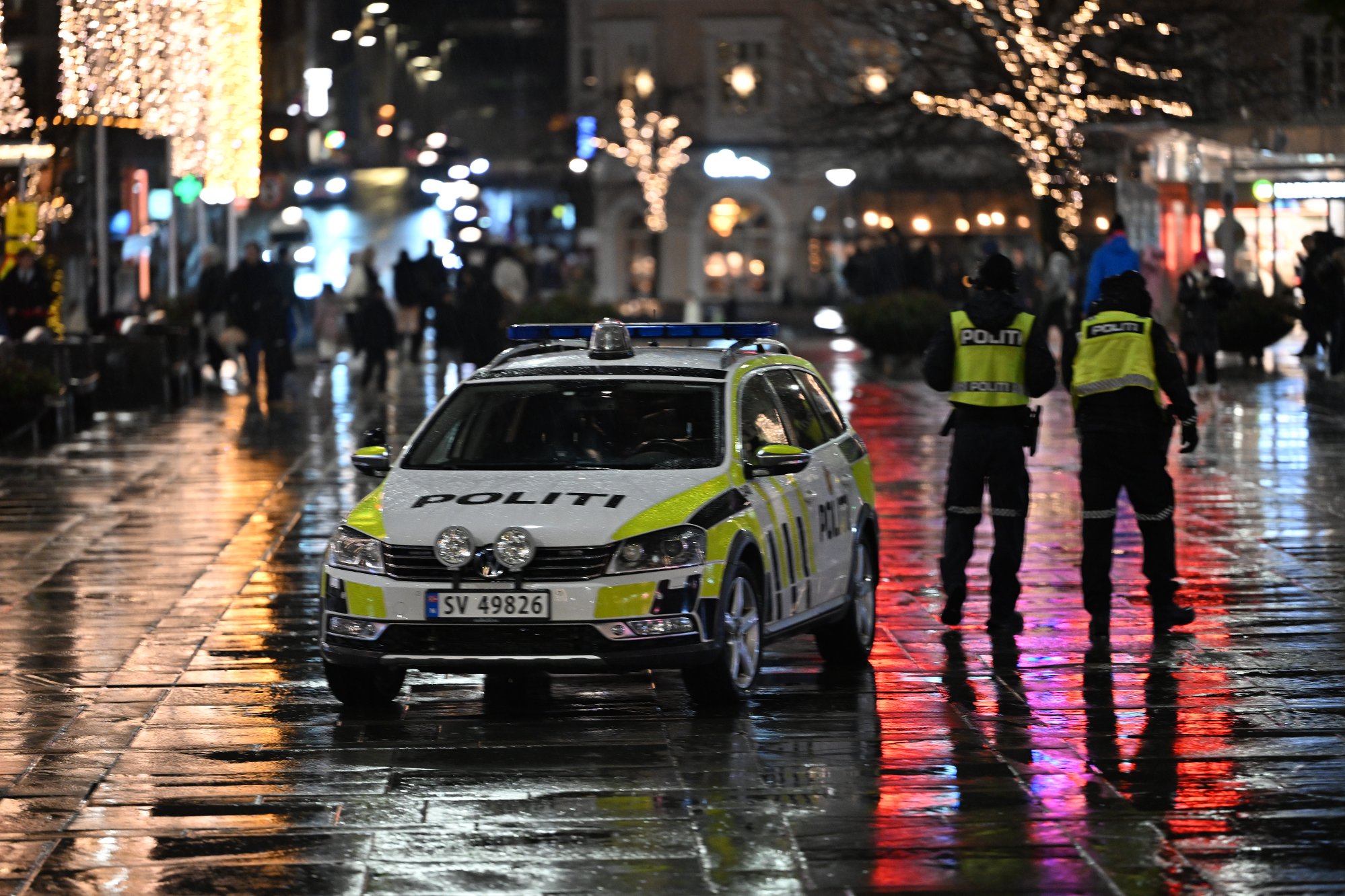 Travel natt for politiet: Flere slagsmål i sentrum