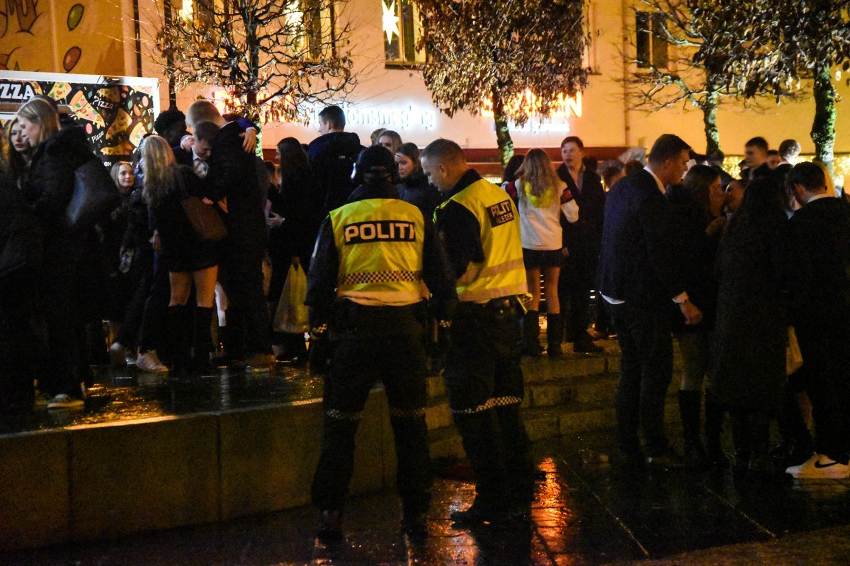 Travel nyttårsnatt for politiet: Fyrverkeri eksploderte i hånden