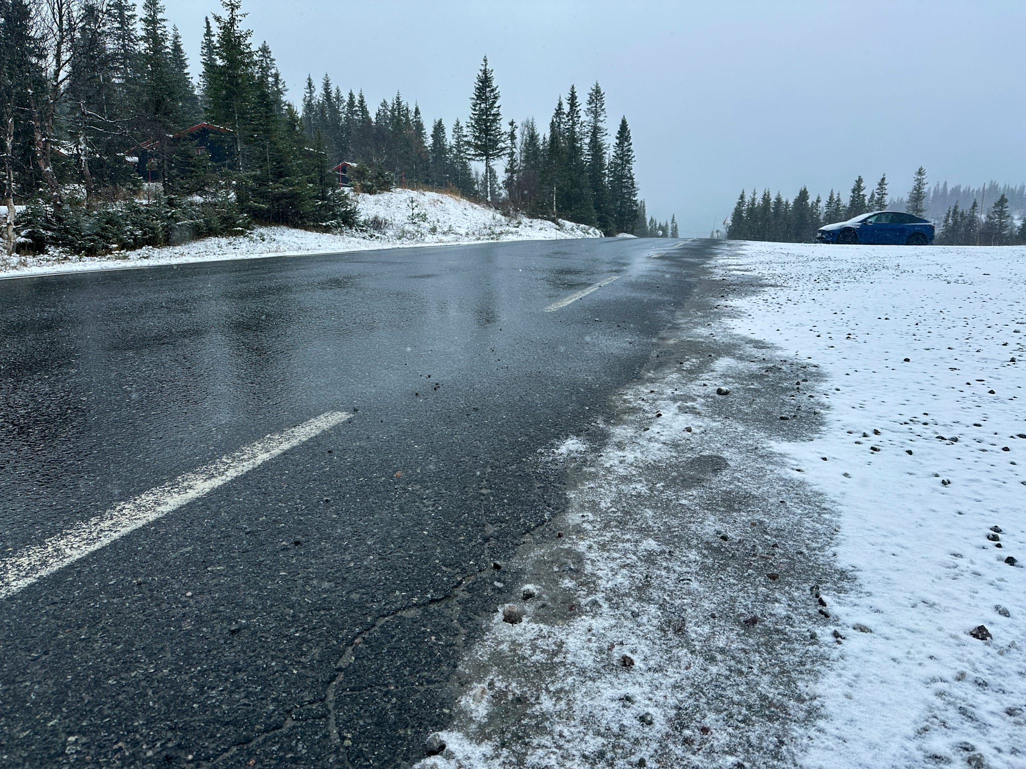 Advarer mot glatte veier i Sør-Norge