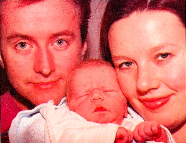 Thomas ble født i lufta etter at ambulanse fikk motorhavari