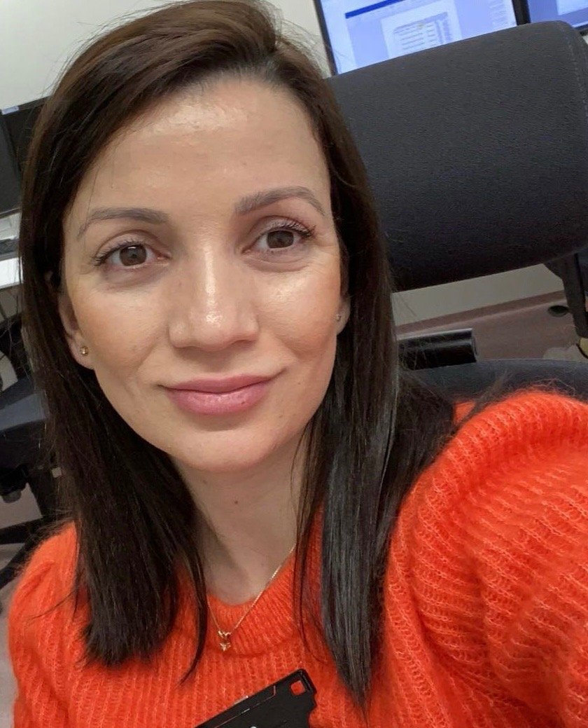 Saegheh (36) fra Sarpsborg håper å få drømmejobben – kan bli en av to nye kommuneoverleger