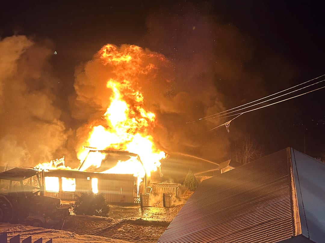 Bolig tok fyr i Nord-Fron: – Har brent ned